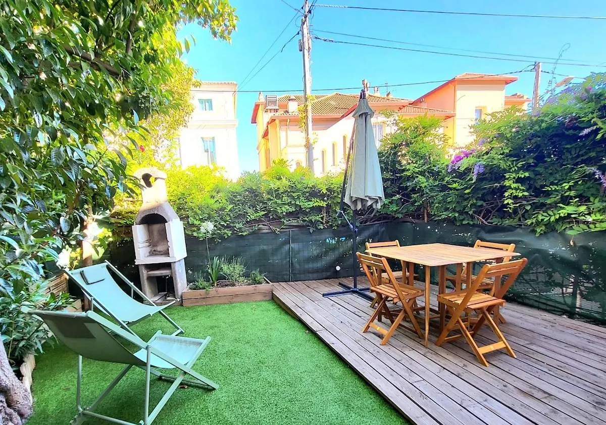 T2 Renove Jardin Et Parking Apartment Hyeres