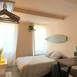 Studio Malibu Central, Lumineux Et Confortable Hyères
